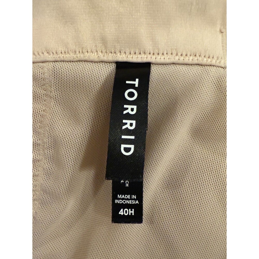 Torrid Curve 360 Back Smoothing Push Up T-Shirt B… - image 3